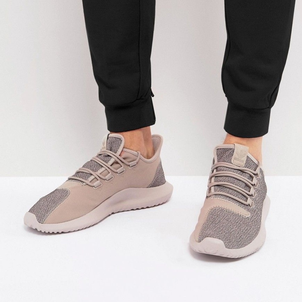ADIDAS Tubular Shadow